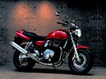 Motos